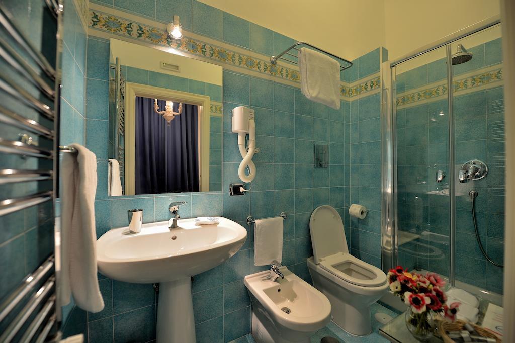 B&B Residenza Via Dei Mille 나폴리 객실 사진