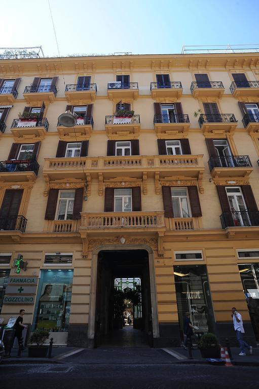 B&B Residenza Via Dei Mille 나폴리 외부 사진